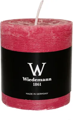 Produktbild von INNA-Glas Stumpenkerze AURORA, himbeer, 8 cm, Ø6,8 cm, 34h - Germany - Votivkerze