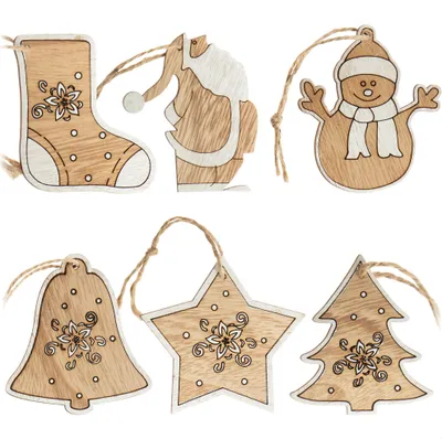 Produktbild von com-four® 6x Tannenbaumschmuck Holz-Anhänger Set - Weihnachtsbaumschmuck zum Dekorieren - Christbaumschmuck in 6 weihnachtlichen Designs