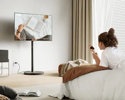 Immagine prodotto di Supporto mobile per TV – Staffa regolabile per TV con ruote – Adatto per schermi da 32 a 65 pollici – Struttura in metallo