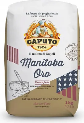 A bag of Caputo Manitoba Oro flour.