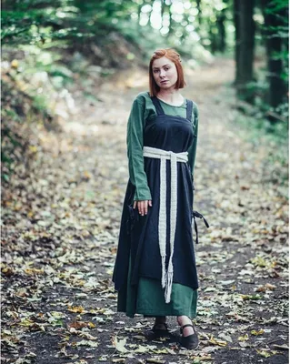 Produktbild von Überkleid Schwarz "Hildegard" S/M