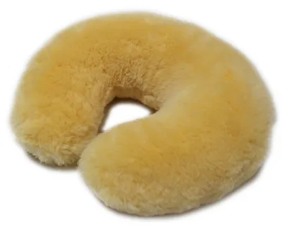Produktbild von Komfort Nackenhörnchen | handgefertigte, echt Lammfell Qualität mit purer Schurwollfüllung | Nackenkissen | Wärmekissen | Druckentlastung und Massage