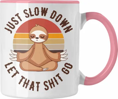 Produktbild von Trendation - Lustiger Spruch Yoga Geschenke Geschenkidee Faultier Lustige Sprüche Kaffeetasse für Frauen Lustig (Rosa)