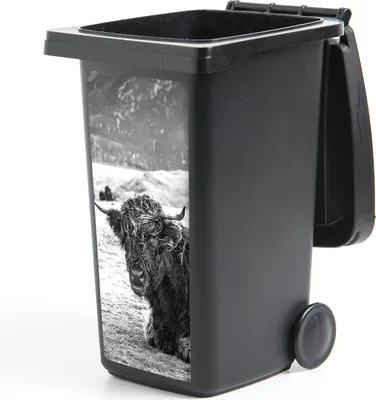 Produktbild von MuchoWow® Mülltonnenaufkleber Schottischer Highlander - Berg - Tiere 44x98 cm - Containeraufkleber - Aufkleber - Mülltonnen-Aufkleber