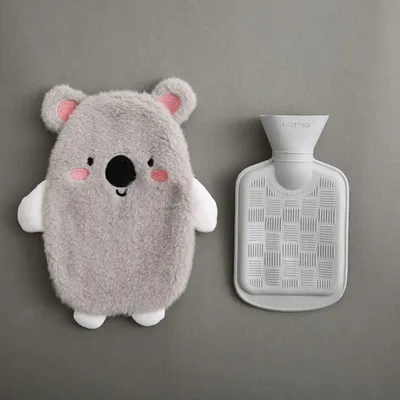 Produktbild von Premium Wärmflasche mit Weichem Bezug Abnehmbare 0.5 Liter Kinderwärmflasche Sichere und Haltbare Naturkautschuk Warm Hot Water Bottle Beste Geschenk (Koala-Grau)
