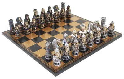 Produktbild von Exklusives Italfama Schachset – Gotische SKELETON BUSTS SET Figuren (8 cm) + Gold/Schwarz Kunstleder-Schachbrett (40x40 cm) |  Italy