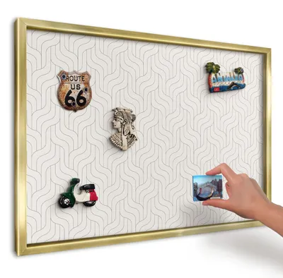 Produktbild von Magnettafel 60x40 cm mit goldenem Rahmen - Magnetische Metalltafel, Magnetpinnwand zur Wandmontage für Wohnzimmer, Küche, Flur, Kinderzimmer und Büro - Sanfte Wellen