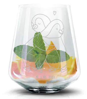 Produktbild von Mr. & Mrs. Panda Longdrinkglas Pinguine Kuscheln - Transparent - Geschenk, für Frauen, Whiskey Tumbler, Martiniglas, Hochzeitstag, Partner, Freundin, Valentinstag, Freund