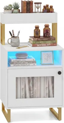 Zdjęcie produktu dla KOMFOTTEU Szafka nocna z oświetleniem LED, stolik pomocniczy z 4 półkami, stolik do sofy z otwartą półką i szafką, szafka nocna z metalowymi nóżkami do sypialni, salonu, 45 x 40 x 80 cm (biała)