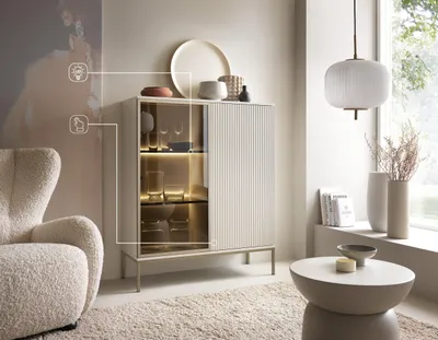 Produktbild von Vitrine Standvitrine Callagher – Loft-Stil, LED, Kaschmir-Fronten, 2-türig