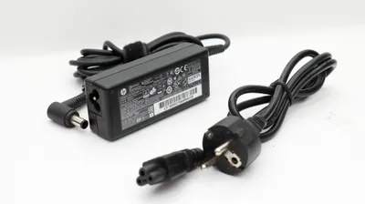 Produktbild von HP Original 65 Watt Netzteil 19,5V 3,33A Stecker 7,4mm/5,0mm mit Innenstift 724264-001 724624-002 849650-003