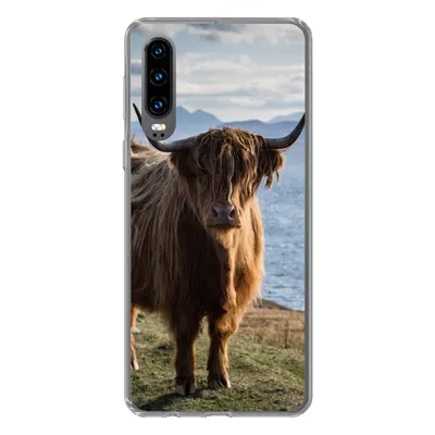 Produktbild von MuchoWow® Handyhülle Schutzhülle Hülle für Huawei P30 Schottische Highlander - Bergen - Meer Silikon Softcase Handy Hülle - Kartenbesitzer