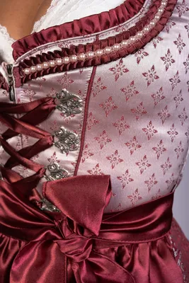 Produktbild von Trachtl Midi Dirndl Kerstin Bordeaux 40