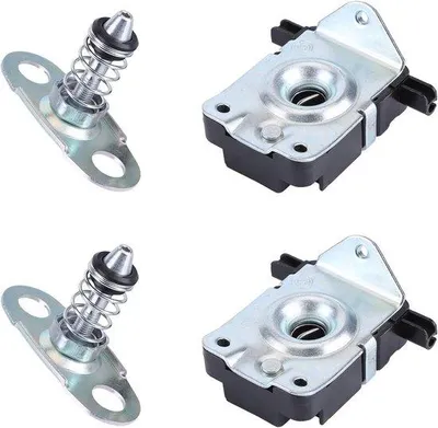 Produktbild von BMW E46 E39 X5 E53 Serienheft mit 2 Motorhauben- und 2 Unterbodenteilen - Originalersatzteile mit den Teilenummern 51238229807 und 51238203859