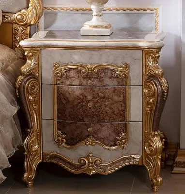 Produktbild von Casa Padrino Luxus Barock Nachtkommode mit 3 Schubladen Weiß / Braun / Gold