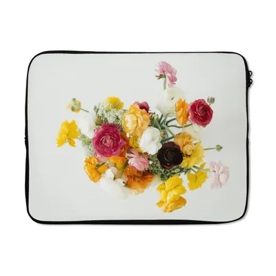 Produktbild von MuchoWow® Laptop Hülle 17 Zoll Laptoptasche Blumenstrauß aus bunten Butterblumen auf einem hellen Hintergrund - Zipper - Schutzabdeckung