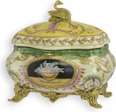 Produktbild von Casa Padrino Barock Porzellan Teedose Bunt / Messing H. 17 cm - Deko Accessoires