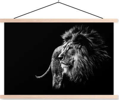 Produktbild von MuchoWow® Textilposter Wilde Tiere - Schwarz und weiß - Porträt 120x80 cm mit holzfarbenen Rahmen - Aufhängeset