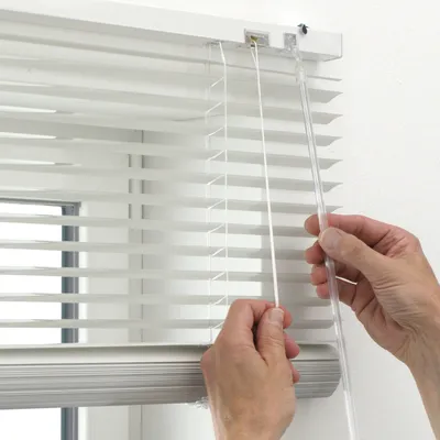 Produktbild von Gardinia Aluminium-Jalousie 25 mm weiß 120 x 130 cm