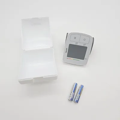 Produktbild von Beurer Blutdruckmessgerät Handgelenk Medizin BC 21 Sprachausgabe Deutsch Englisch