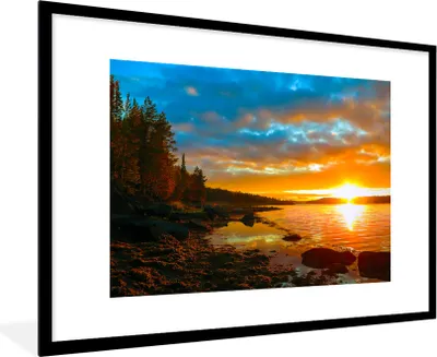 Produktbild von MuchoWow® Gerahmtes Poster Sonne - Landschaft - Wasser - Bäume 90x60 cm - Poster mit Schwarzem Bilderrahmen Wandposter Rahmen Foto Bilder - Wanddekoration - Fotos