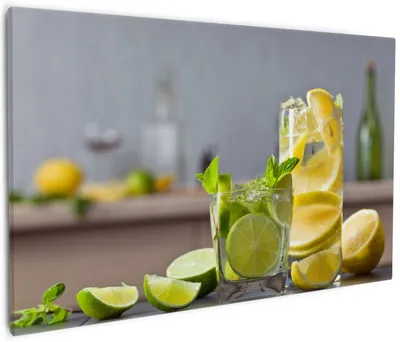 Produktbild von Wallario Premium Leinwandbild Cocktails mit Limetten und Zitronen in Größe 60 x 90 cm