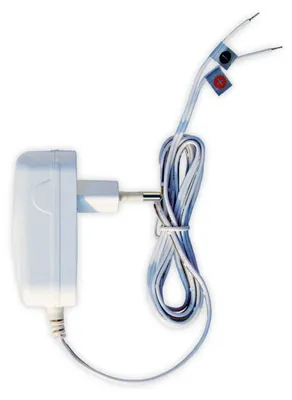 Zdjęcie produktu dla M-E MODERN-ELECTRONICS Zasilacz wtykowy DC 15 V/ 1 A (40780)