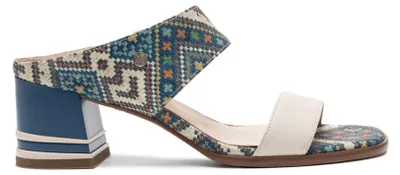 Produktbild von Sommer-Flip-Flops K752204001 aus Naturleder mit Ethno-Design und 6 cm Absatzhöhe