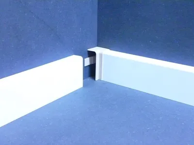 Produktbild von B.S. Bauprogramm Innenecke für Deckenabschlussleiste 17 x 36 mm beige