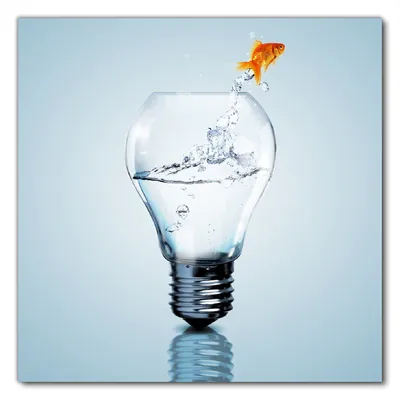 Produktbild von Wallario selbstklebende Möbelfolie/ Tischdecke für Innen und Außen, Größe: 90 x 90 cm - Goldfisch springt aus Aquarium