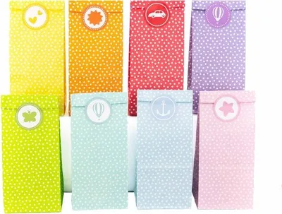Produktbild von Geburtstagstüten - verschiedene Farben - 12 Stück