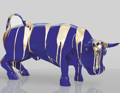 Produktbild von Casa Padrino Deko Skulptur Stier Blau / Gold 81 cm - Garten Figur