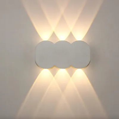 Obrázok produktu pre Moderné LED nástenné svietidlo pre podkrovie a galériu