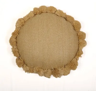 Immagine prodotto di Cuscino effetto raphia - Forma di sole - 50x15cm