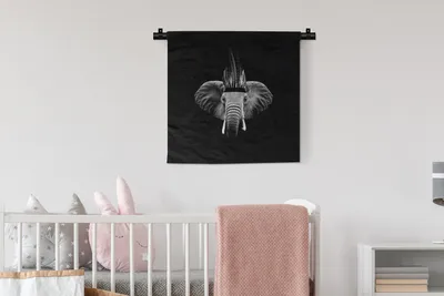 Produktbild von MuchoWow® Wandteppich Wandbehang Elefant - Federn - Hut - Schwarz - Weiß 60x60 cm Tapisserie Dekoration Wandtuch - Dekorationen - Wand Decke