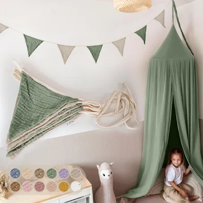 Produktbild von Handgemachte Wimpelkette aus Musselin Kinderzimmer Gold Applikation
