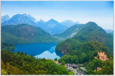 Produktbild von Wallario Wandbild Schloss Hohenschwangau neben dem Alpsee, Größe: 61 x 91,50 cm, Poster mit weißem Aluminiumrahmen