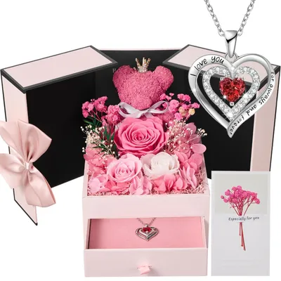 Produktbild von Ewige Rosen Geschenkset mit Moosbär und Herzanhänger für Frauen - Perfekt für den Valentinstag