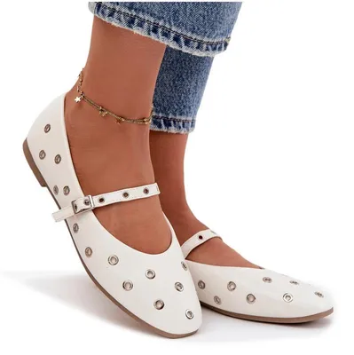 Produktbild von Damenturnschuhe mit silbernen Elementen weiße Marivon 40