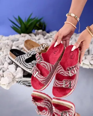 Produktbild von Damenhausschuhe mit Zirkonia in roten Lalud-Shoes, Größe 38