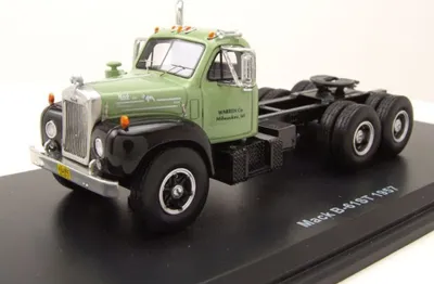Produktbild von Neo Scale Models 64055 Mack B-61ST Zugmaschine 1957 hellgrün/schwarz 1:64