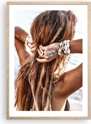 Produktbild von Gerahmtes Poster - Rahmen in heller Eiche - Haare Frau Strand - 50x70 cm - Wand Bild - Wanddeko - Wandbilder - Kunstposter - Wandposter - Bilderrahmen - Bilder - Kunstdruck - P2NPA50x70-4613