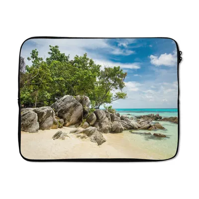Produktbild von MuchoWow® Laptop Hülle 15 Zoll Strand - Steine - Meer - Sommer Laptoptasche - Laptoptasche - Sleeve - Rundum-Schutz
