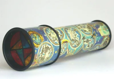 Produktbild von Kaleidoskop mit Sternzeichenmotiv
