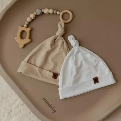 Produktbild von Muminky | Babymützen Set 2 Stück - Beige&Weiß - Baumwolle - Atmungsaktiv und Komfortabel
