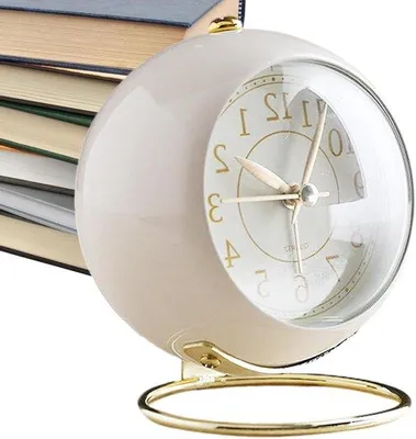 Productafbeelding van Analoge Wekker - Stille Klok - Wakker Worden - Niet Tikkend - 10.5 cm - Wit