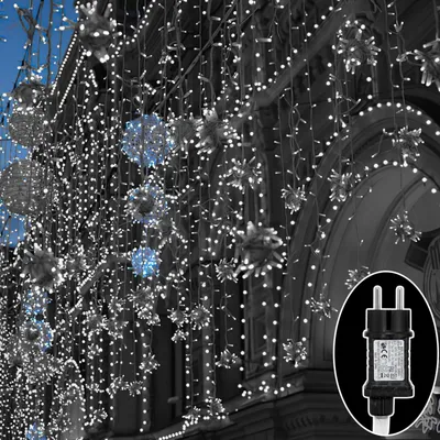 Obrázek produktu pro LED světelný řetěz ISOISL, délka 10 metrů, 100 LED diod, studená bílá barva, 8 světelných režimů, funkce paměti, přívodní kabel 5 metrů, vhodný pro Vánoce, zahradu, balkon a party