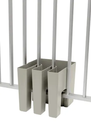 Produktbild von Vercony Balkonkasten für Stabgeländer - Platzsparende Montage durch die Gitterstäbe - UV beständiger -Pflanzkasten & Sichtschutz – 30cm x 30cm x 36cm - Grau