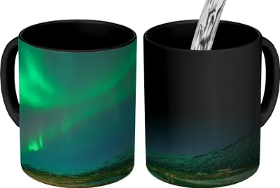 Produktbild von MuchoWow® Magický pohár Polárna žiara - Príroda - Island 350 ml Pohár na zmenu farby Darček Nápad na darček - Foto hrnček