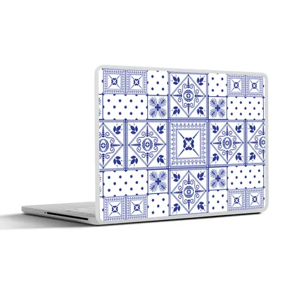 Produktbild von MuchoWow® Laptop Aufkleber Sticker Cover Fliesen - Muster - Delfter Blau 25x18 cm - Laptop-Deko